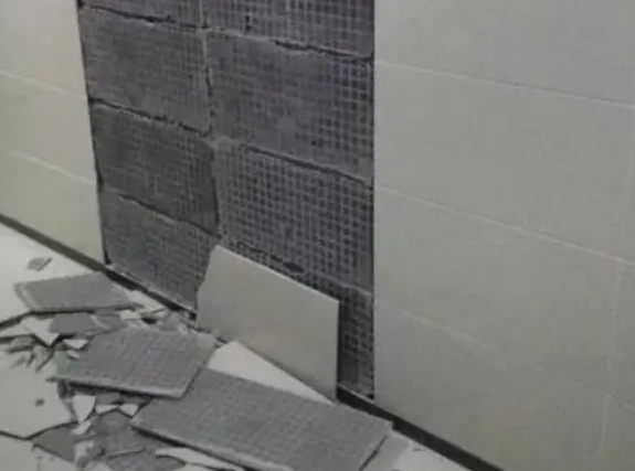 绥江瓷砖空鼓维修公司分享下绥江墙砖松动维修的知识